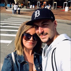 Meet your Posher, Joshua